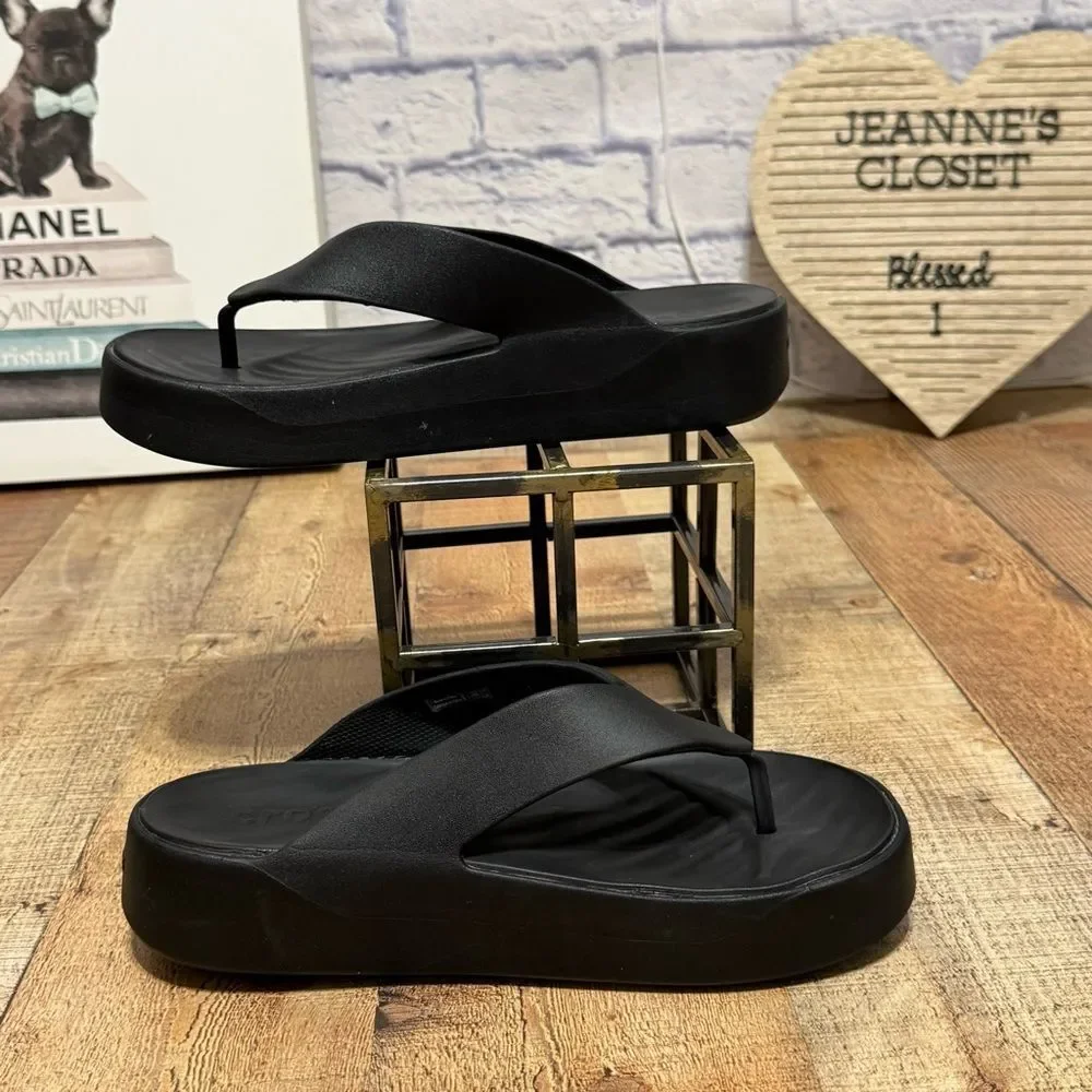 Woman's Sandals Crocs Getaway Platform Sandal size 11 hard to find